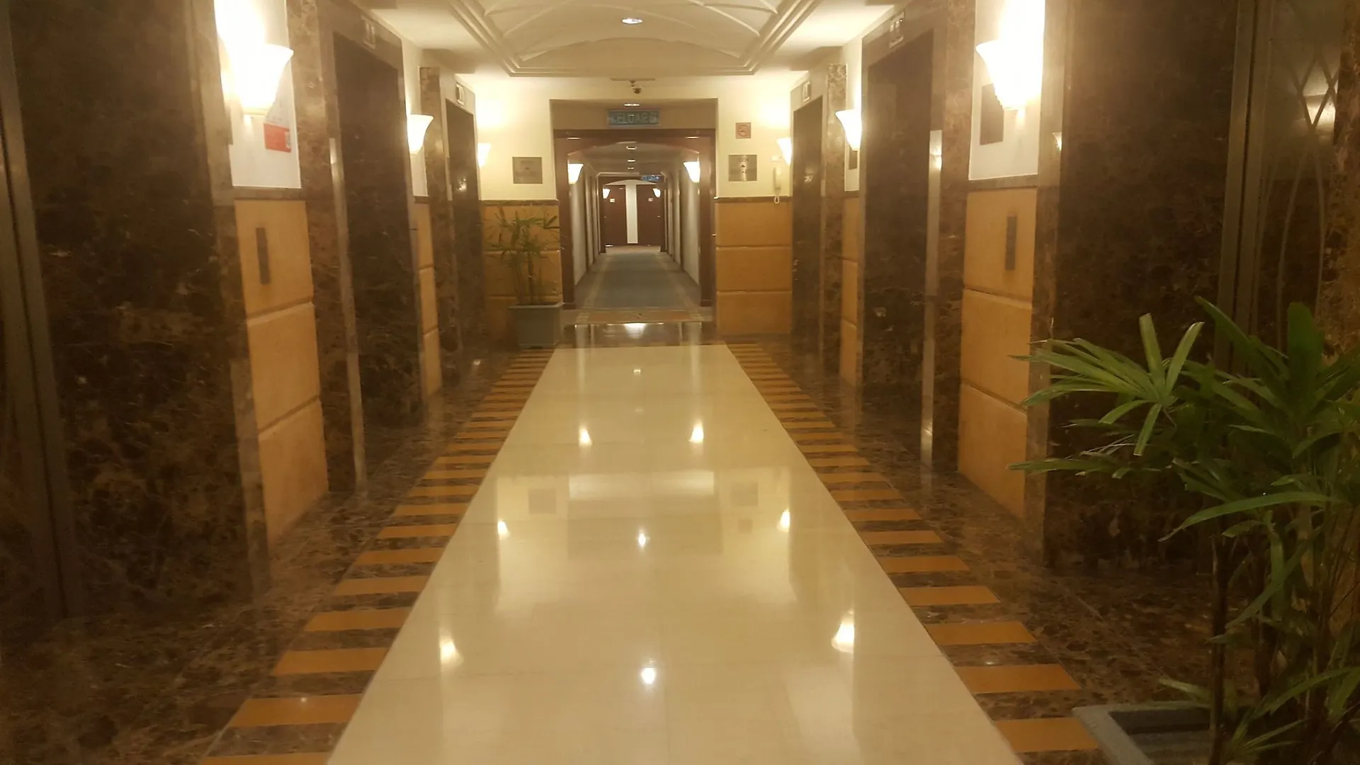 Kl Super Service At Times Square Otel Kuala Lumpur
