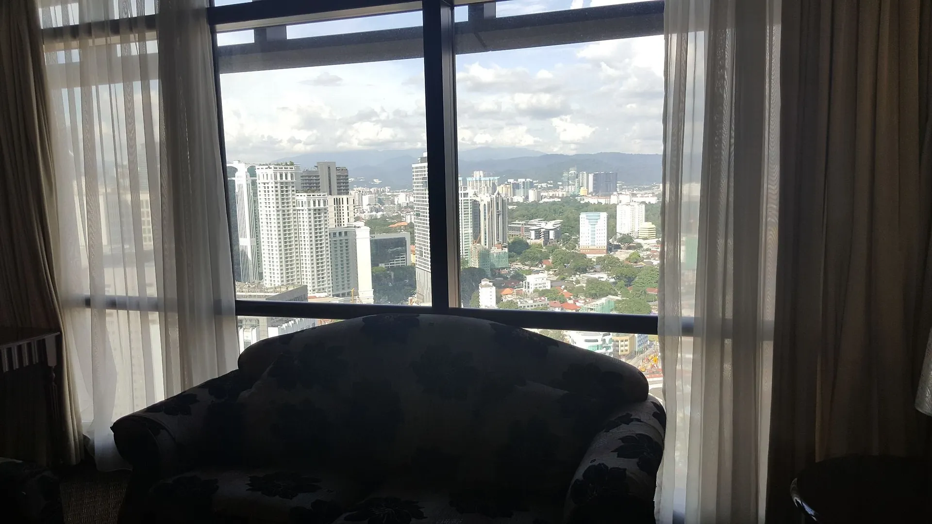 Kl Super Service At Times Square Otel Kuala Lumpur Malezya