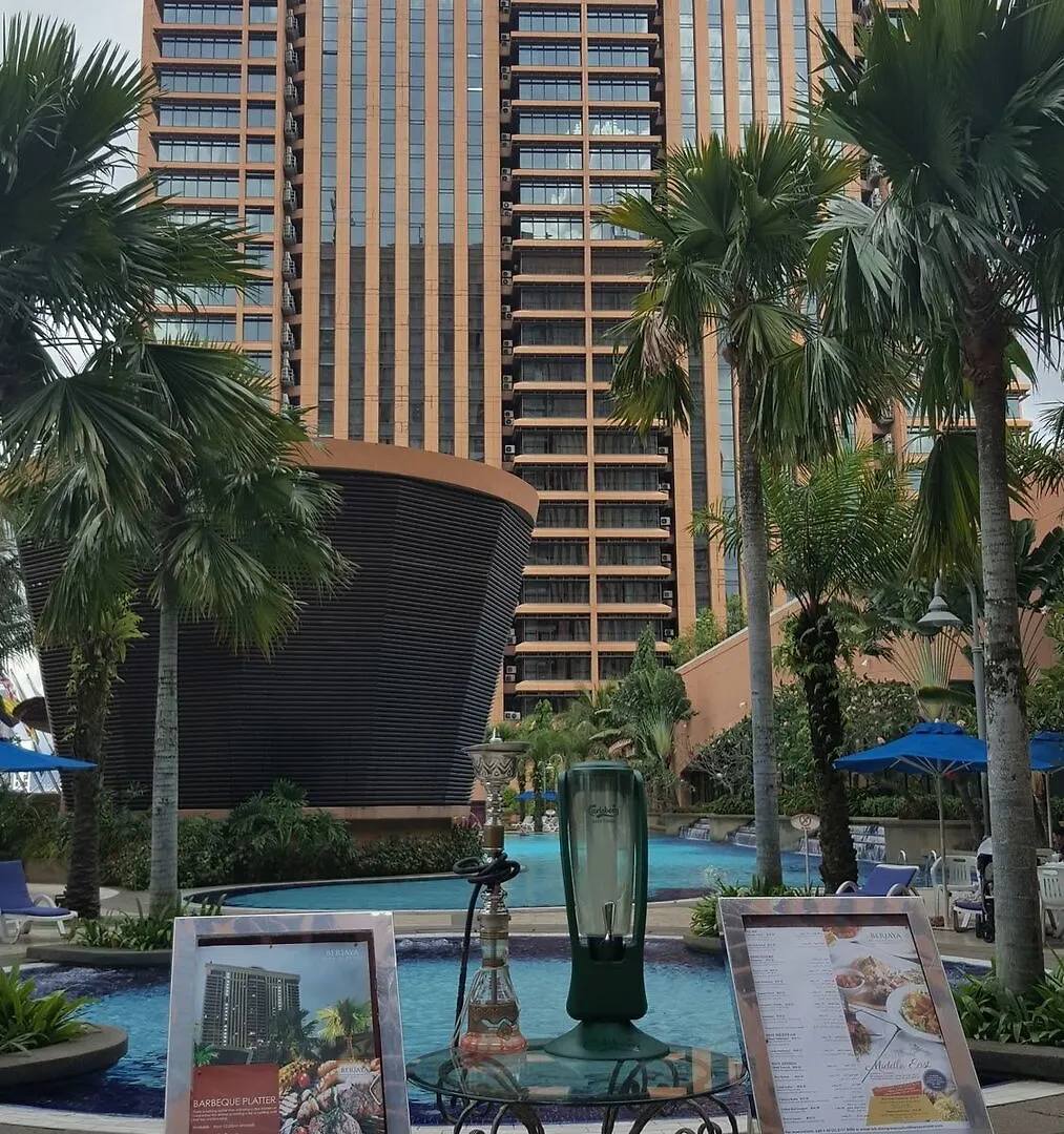 Kl Super Service At Times Square Otel Kuala Lumpur Malezya